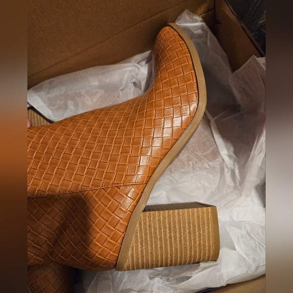 Universal Thread Arden Mid Shaft Boots Cognac - Picture 6 of 8